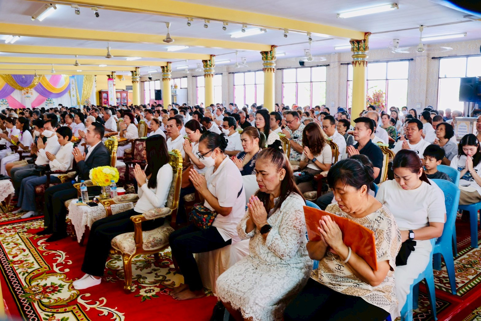 ภาพร่วมพิธีกรรมวัดราษฎร์บูรณะ