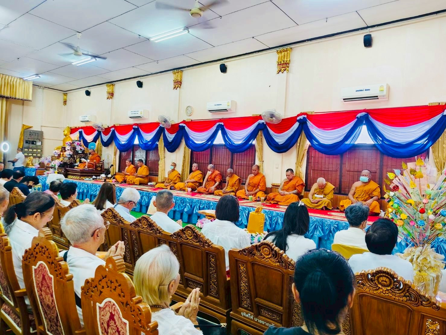 ภาพร่วมพิธีกรรมวัดประเสริฐสุทธาวาส