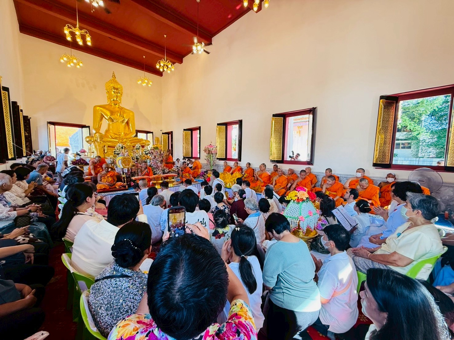 ภาพร่วมพิธีกรรมวัดบางปะกอก