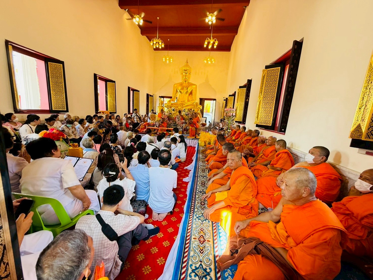 ภาพร่วมพิธีกรรมวัดบางปะกอก