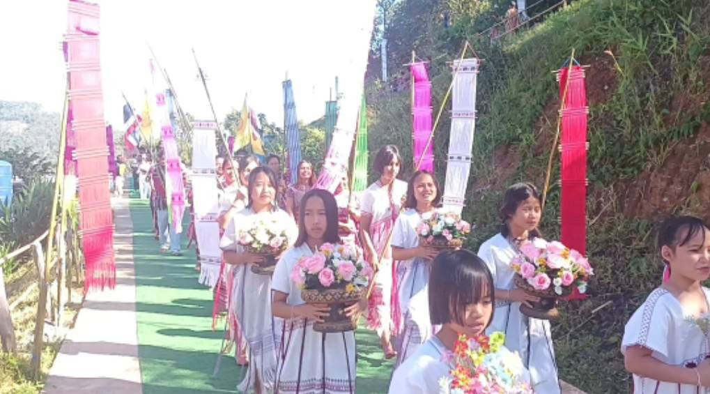 ภาพร่วมพิธีกรรมวัดบ้านพะอัน