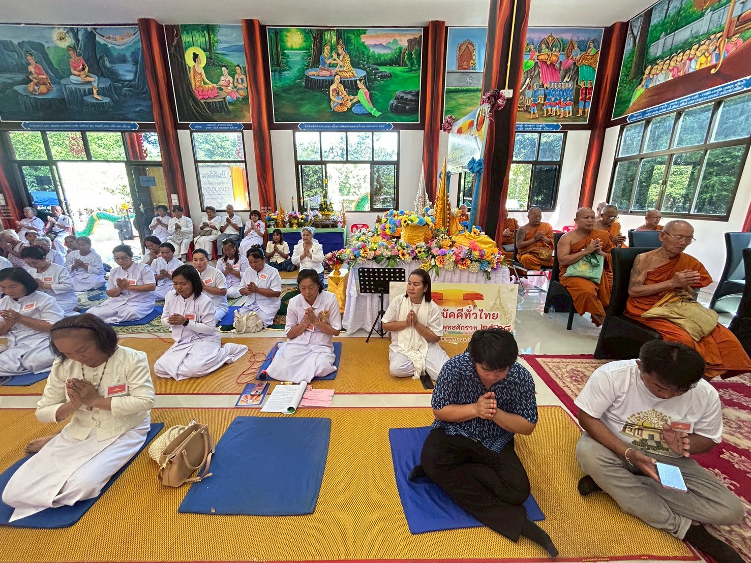 ภาพร่วมพิธีกรรมวัดศรีบุญเรือง