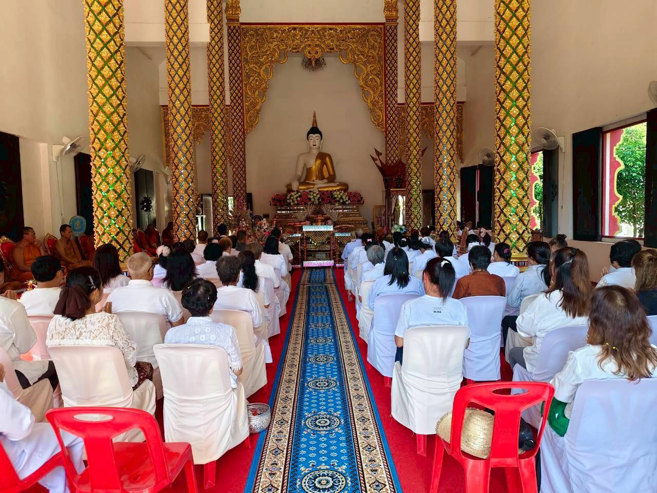 ภาพร่วมพิธีกรรมวัดแม่เงิน