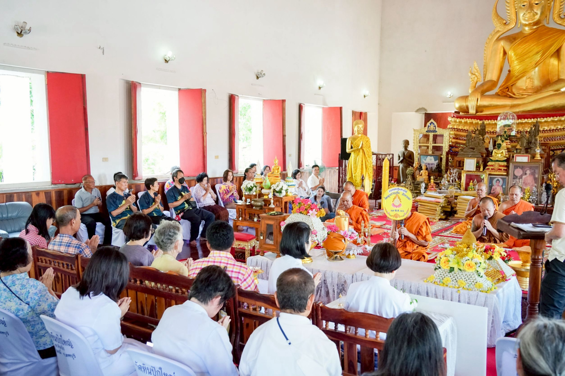 ภาพร่วมพิธีกรรมวัดหินปักใหญ่