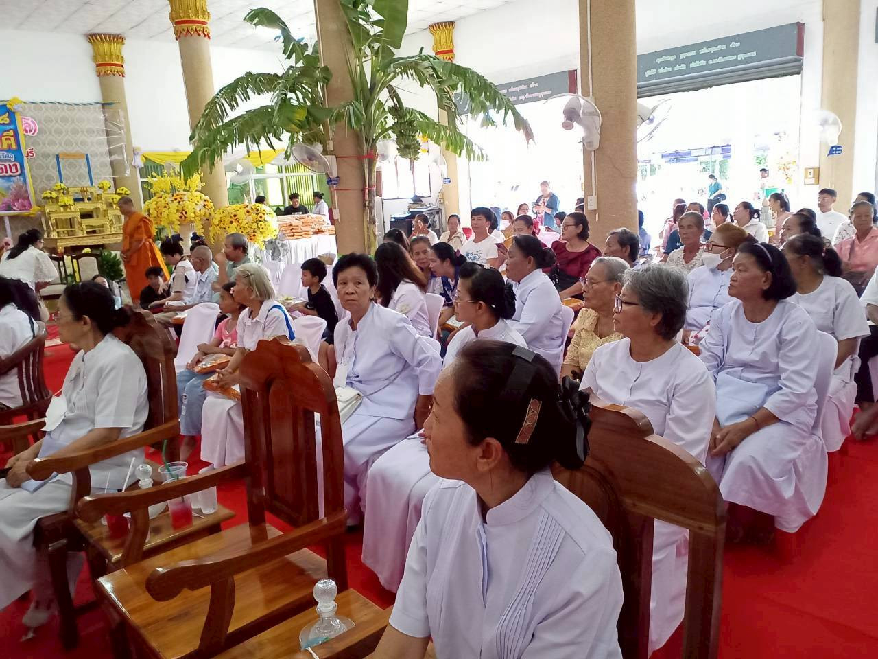ภาพร่วมพิธีกรรมวัดหนองตาแดง
