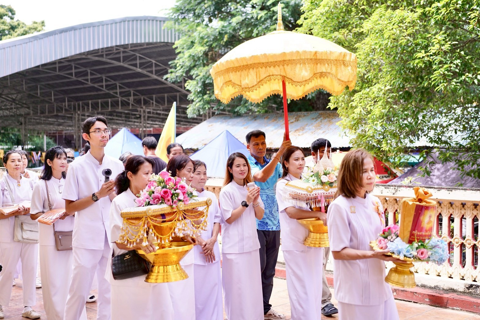 ภาพร่วมขบวนกฐินวัดหนองมน