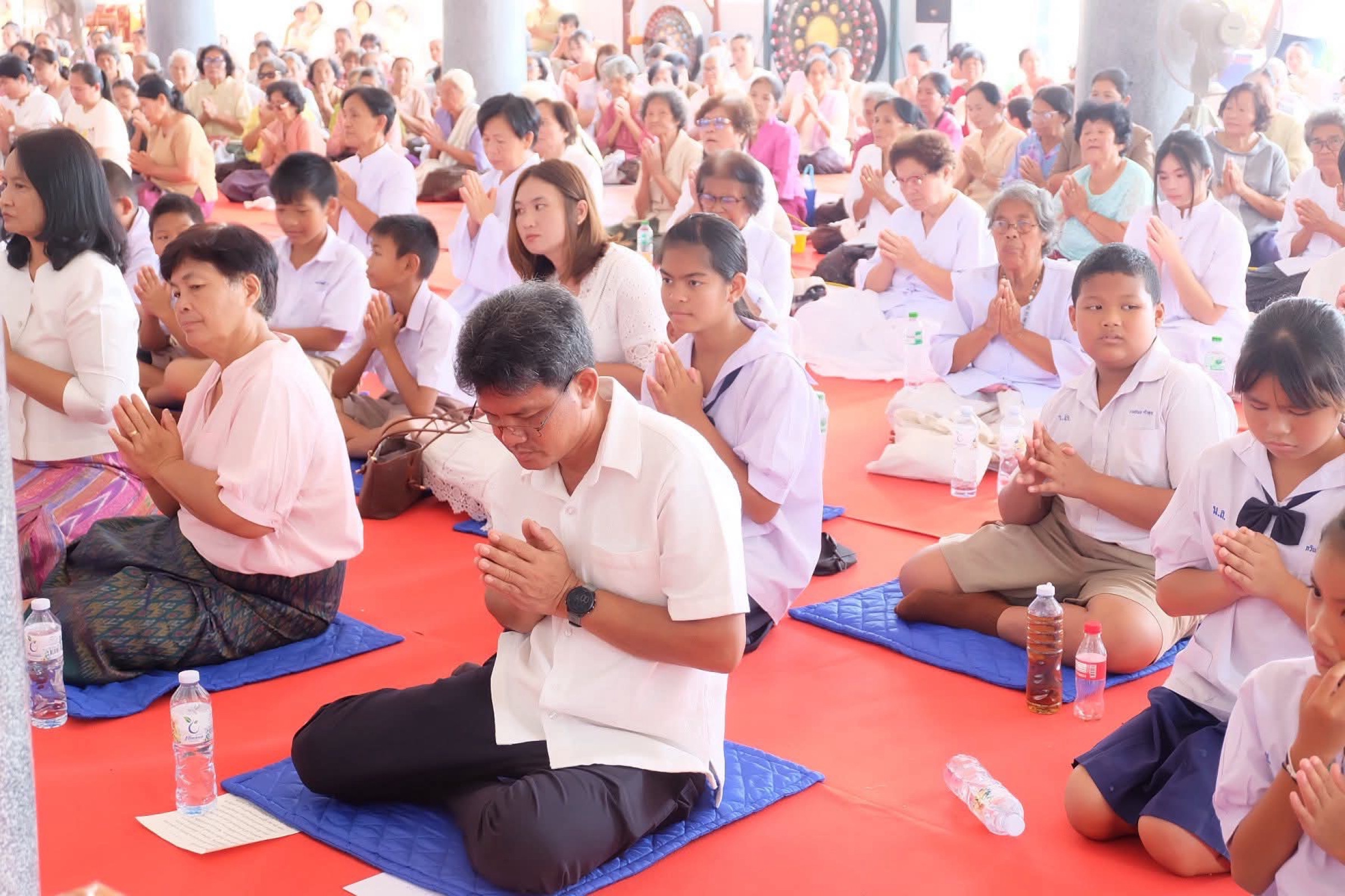 ภาพร่วมพิธีกรรมวัดบุญถนอมพัฒนาราม