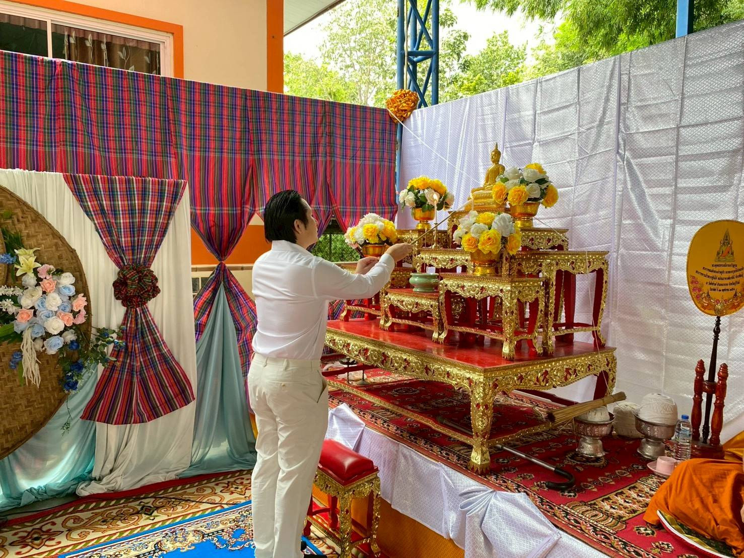 ภาพร่วมพิธีกรรมสวนธรรมรัตนคีรี