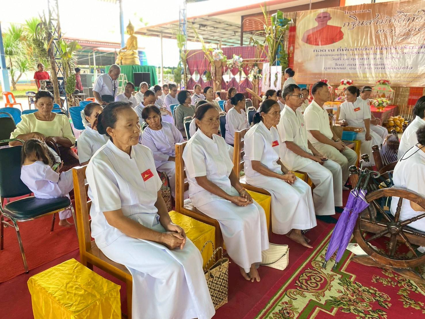 ภาพร่วมพิธีกรรมสวนธรรมรัตนคีรี
