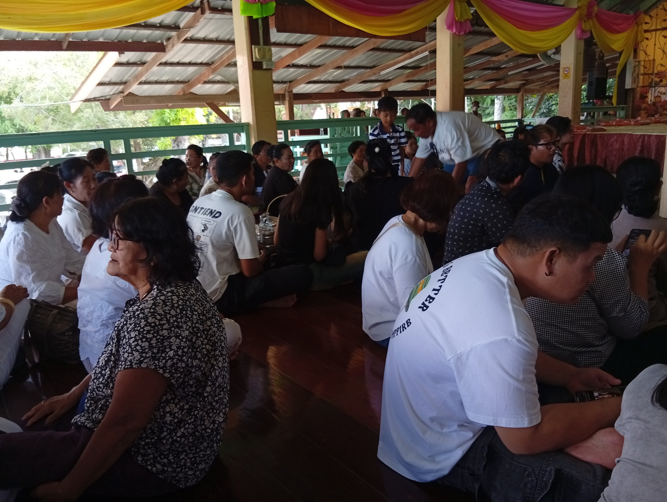 ภาพร่วมพิธีกรรมวัดใหญ่