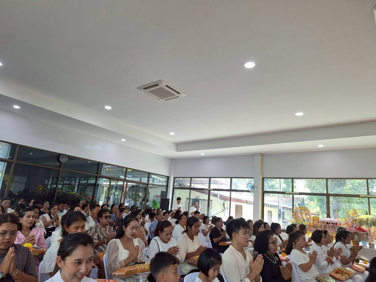 ภาพร่วมพิธีกรรมวัดเชี่ยวชาญกิจ