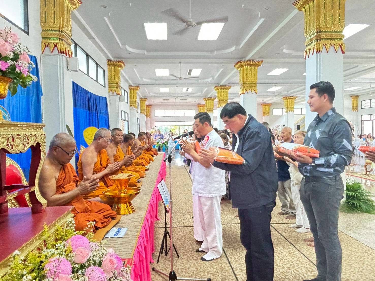 ภาพกล่าวคำถวายกฐินวัดสาริการาม