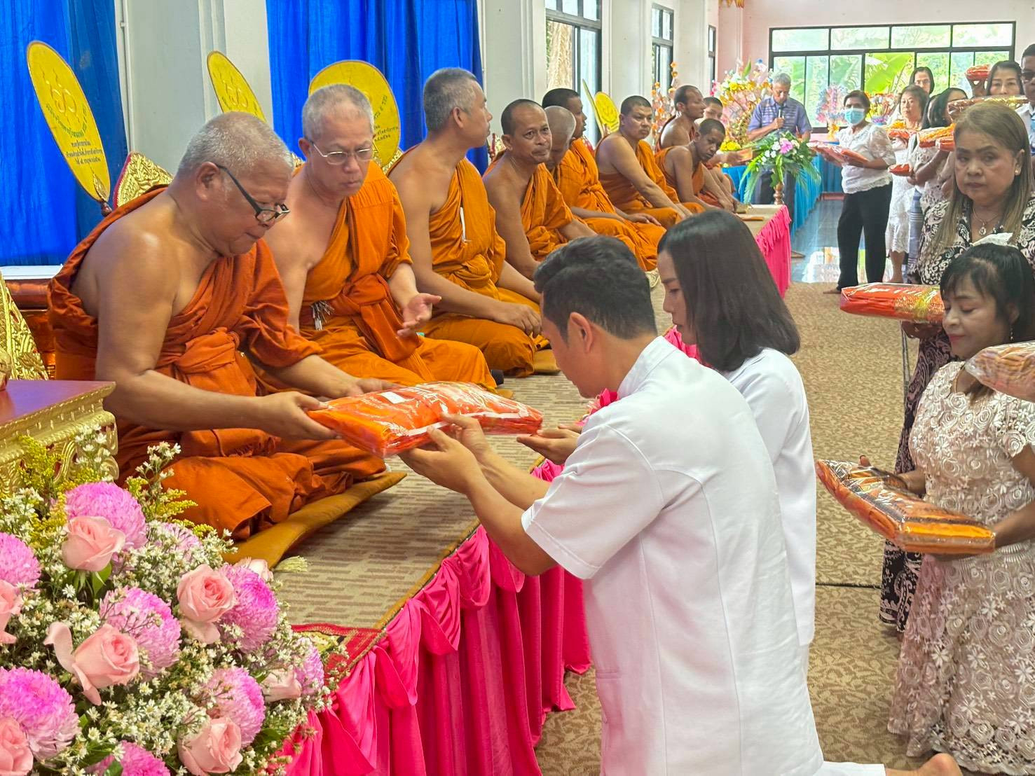 ภาพร่วมพิธีกรรมวัดสาริการาม