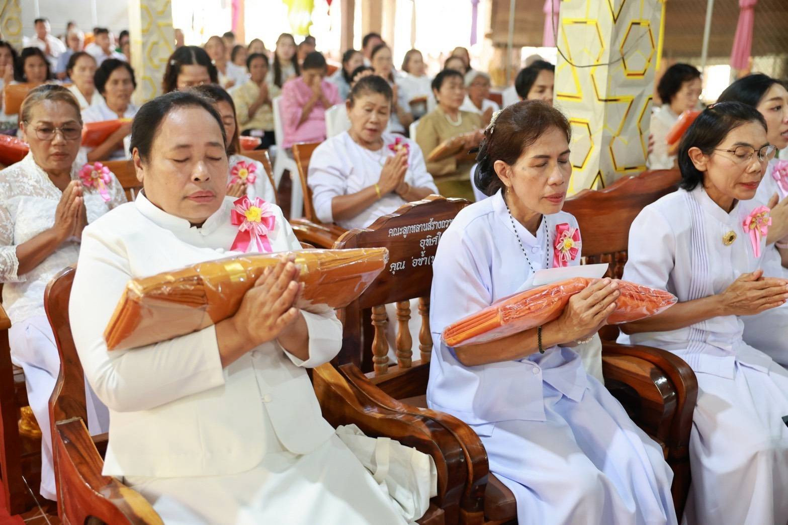 ภาพร่วมพิธีกรรมวัดเขาปินะ