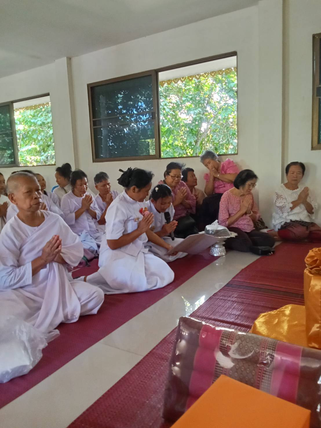 ภาพร่วมพิธีกรรมวัดทุ่งสารภี