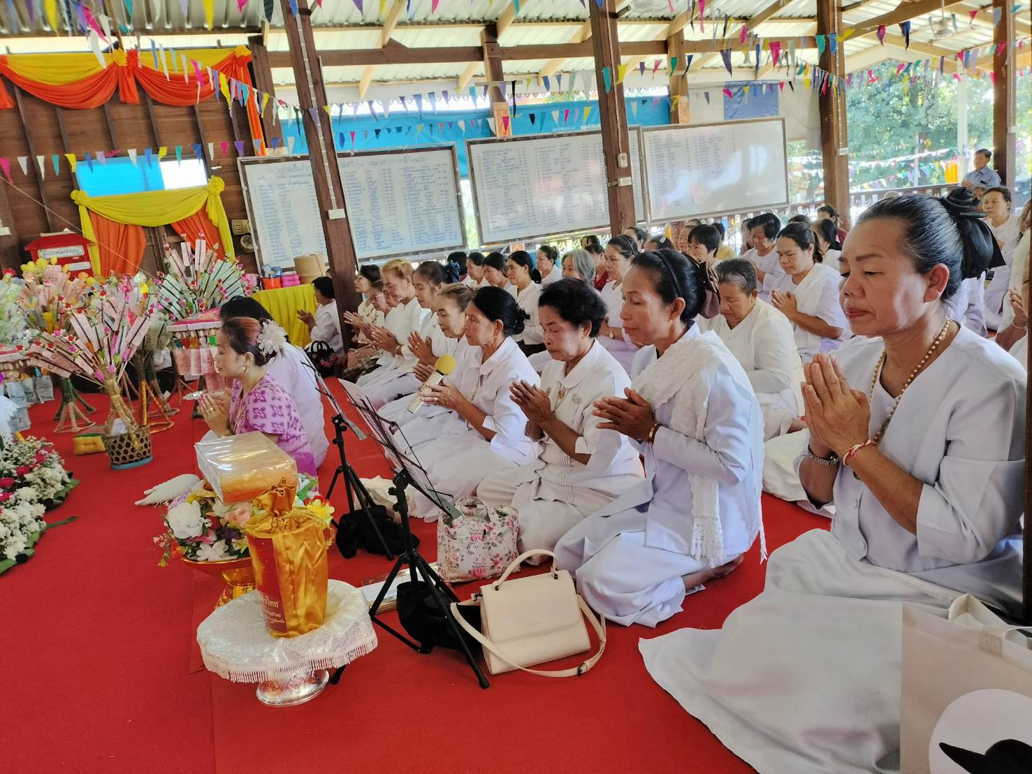 ภาพร่วมพิธีกรรมวัดอภินันทวราราม