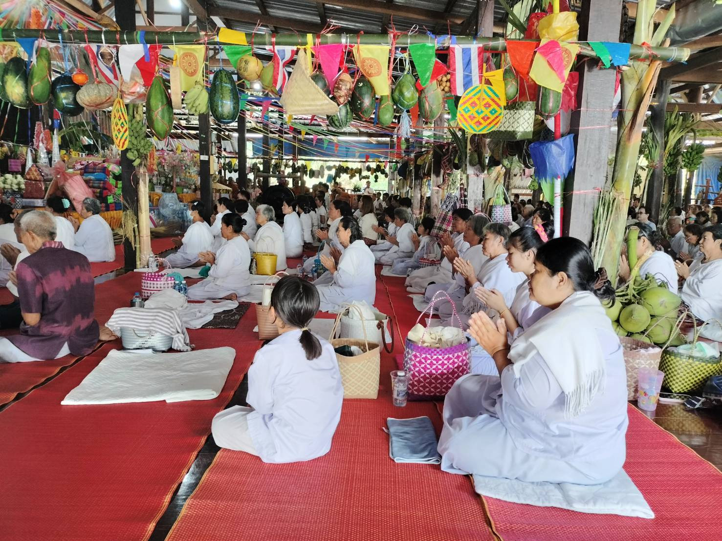 ภาพร่วมพิธีกรรมวัดสิงหารินทาราม