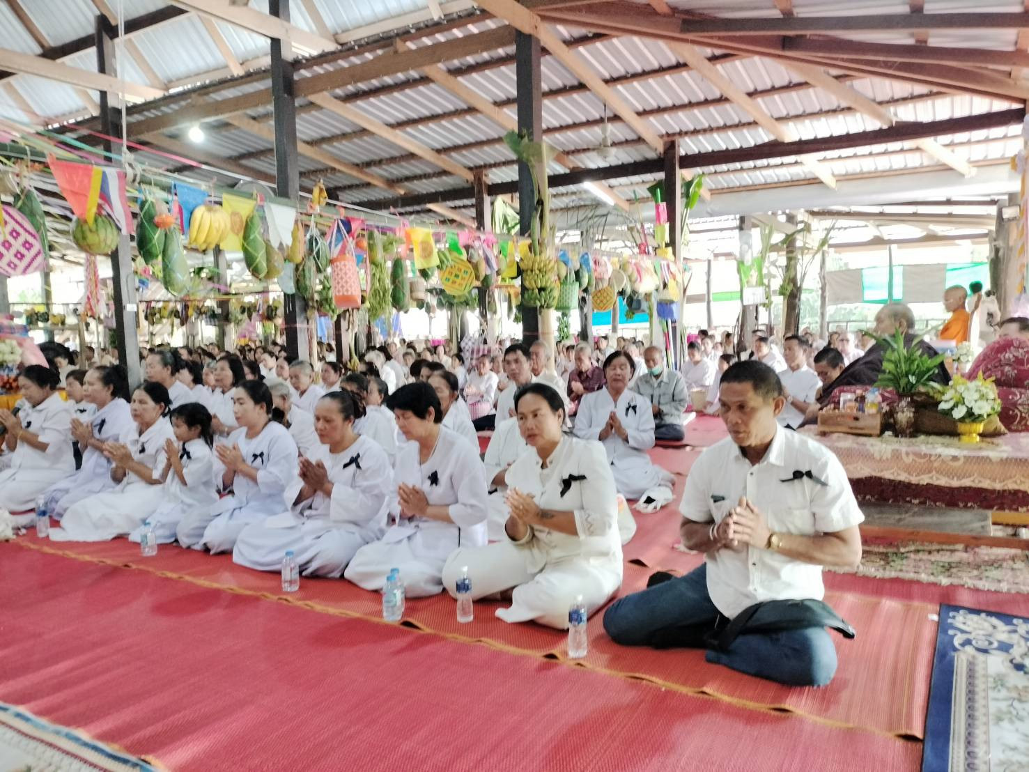 ภาพร่วมพิธีกรรมวัดสิงหารินทาราม