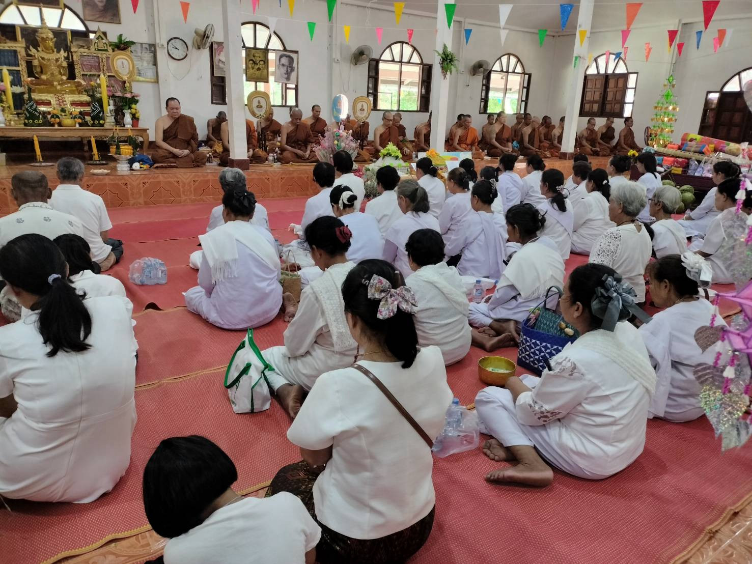 ภาพร่วมพิธีกรรมวัดป่าสามัคคี