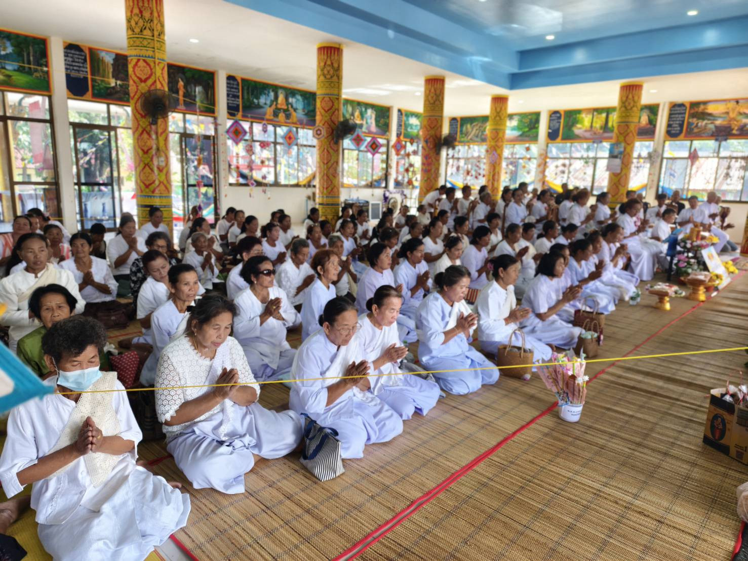 ภาพร่วมพิธีกรรมวัดเทพาราม