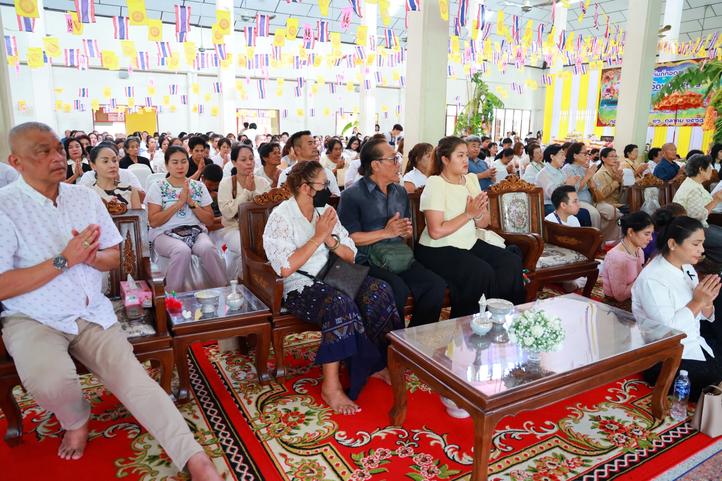 ภาพร่วมพิธีกรรมวัดหนองใหญ่