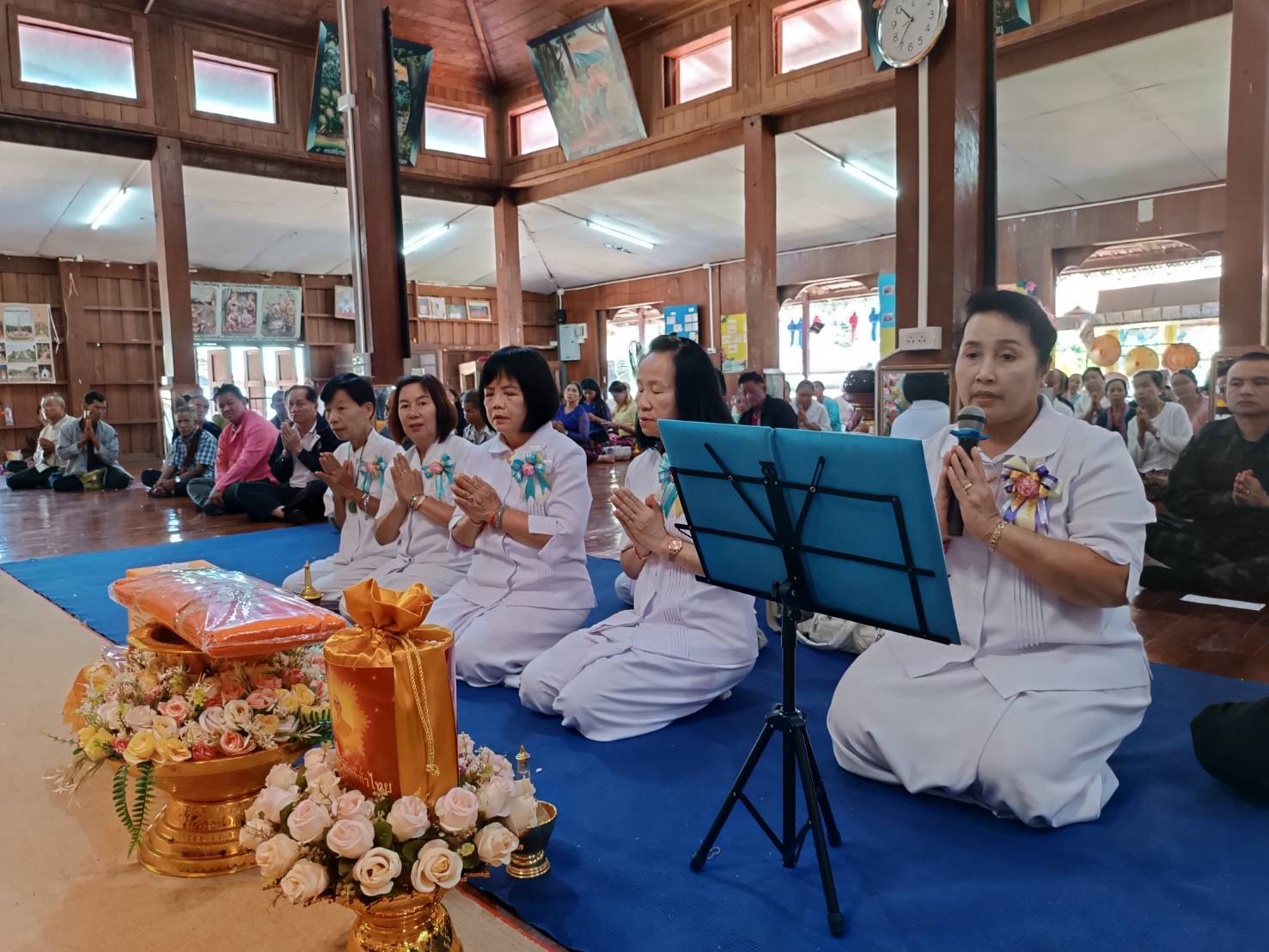 ภาพร่วมพิธีกรรมวัดแม่ละนา