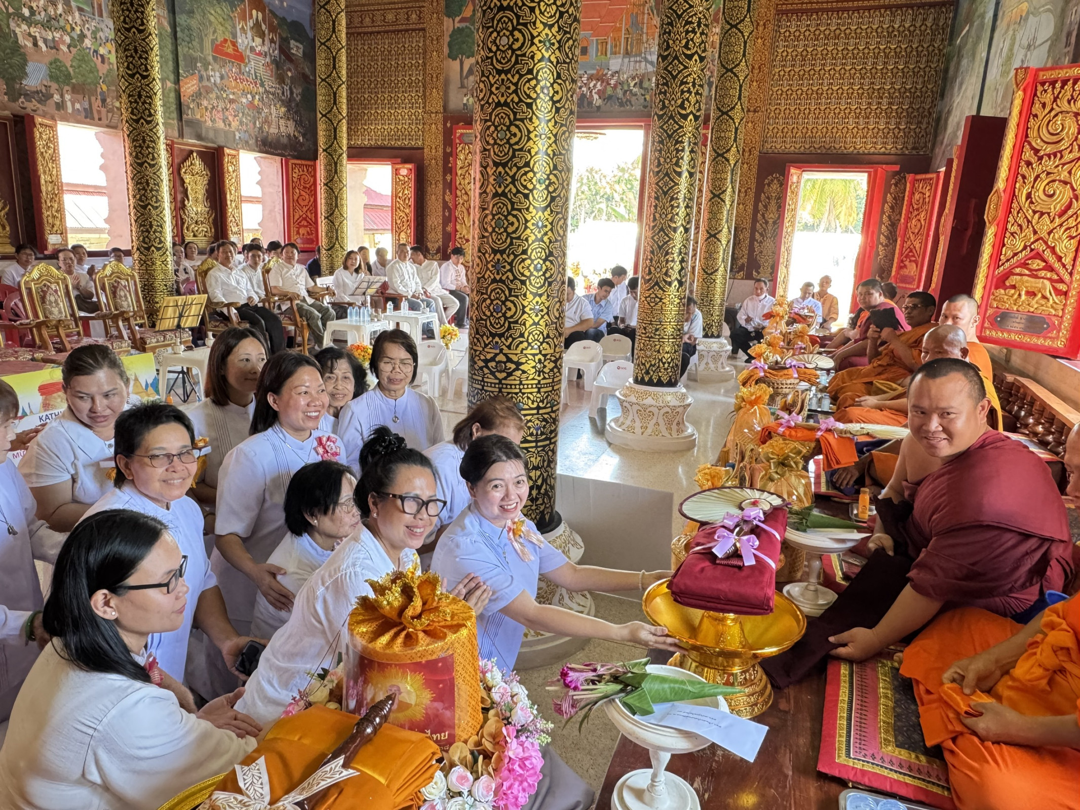 ภาพร่วมพิธีกรรมวัดแม่ทาน