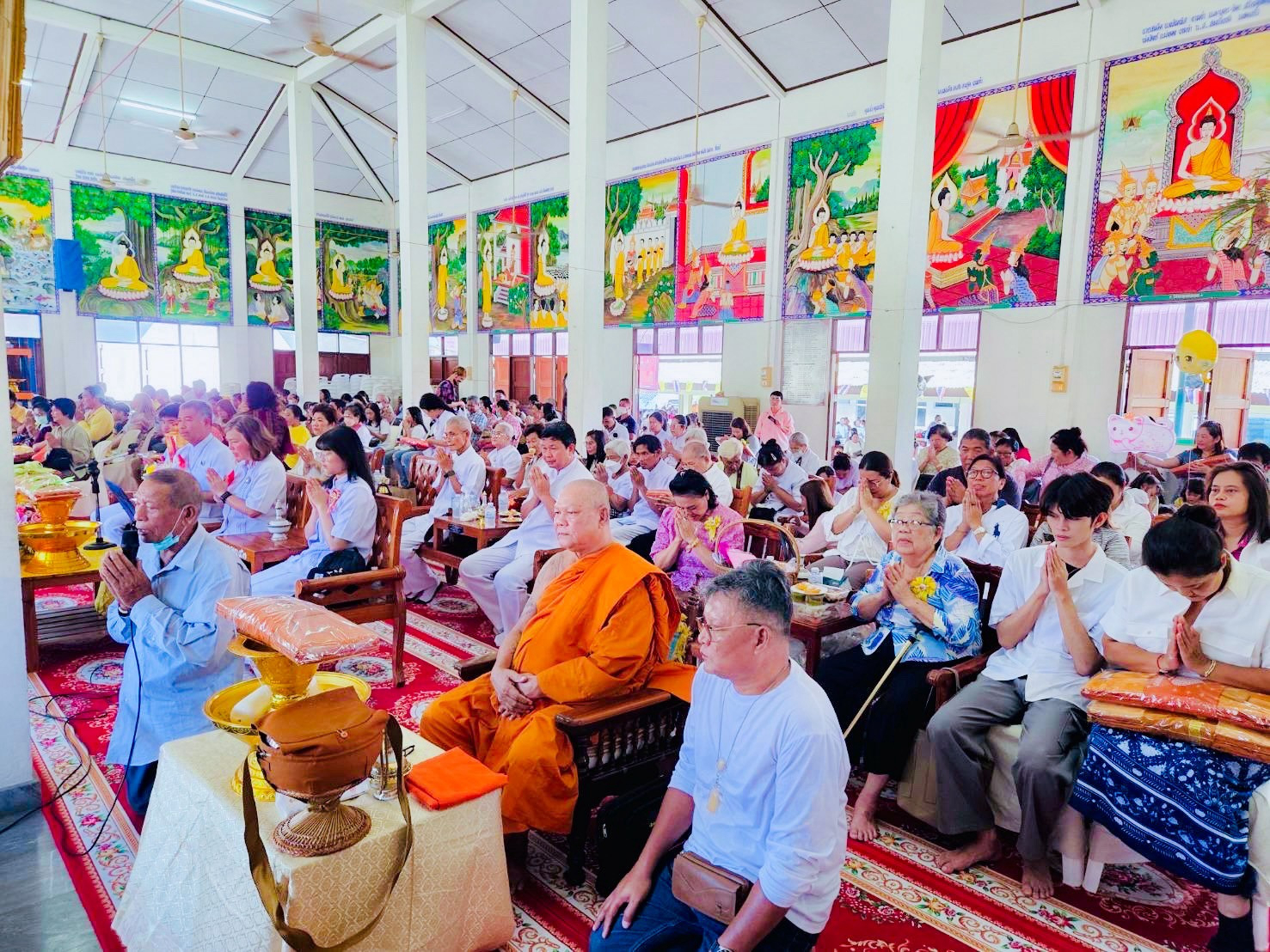 ภาพร่วมพิธีกรรมวัดหอมศีล