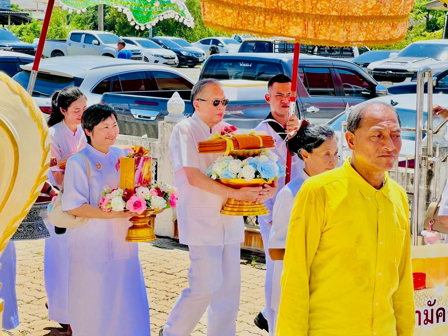 ภาพร่วมพิธีกรรมวัดแจ่มราษฎร์ศรัทธาธรรม