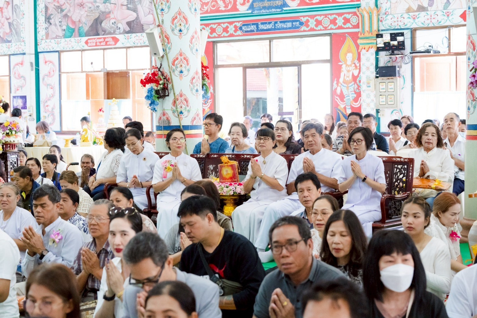 ภาพร่วมพิธีกรรมวัดปานประสิทธาราม