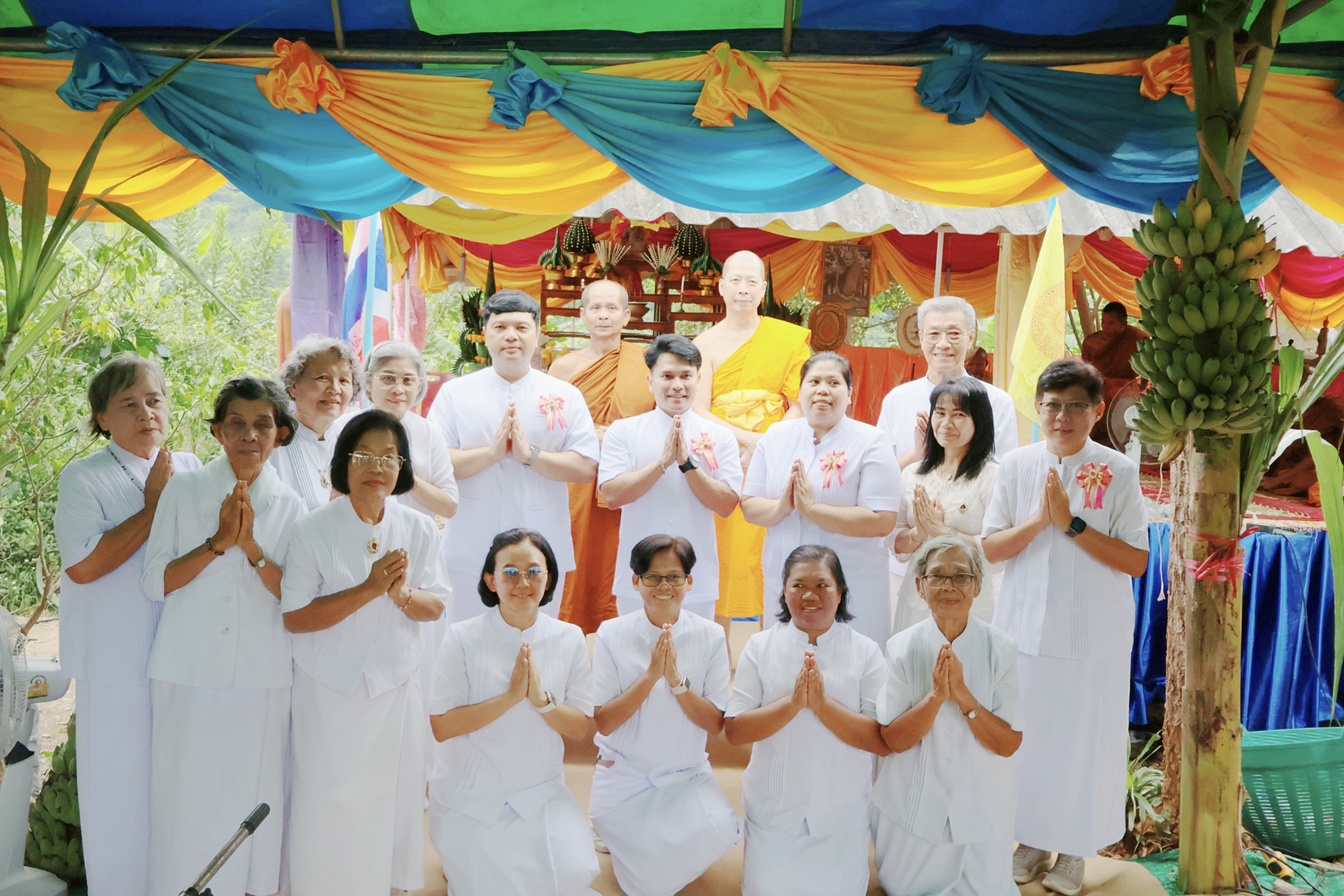 ภาพร่วมพิธีกรรมที่พักสงฆ์สวนป่าสันติธรรมประโชติสาขา 2
