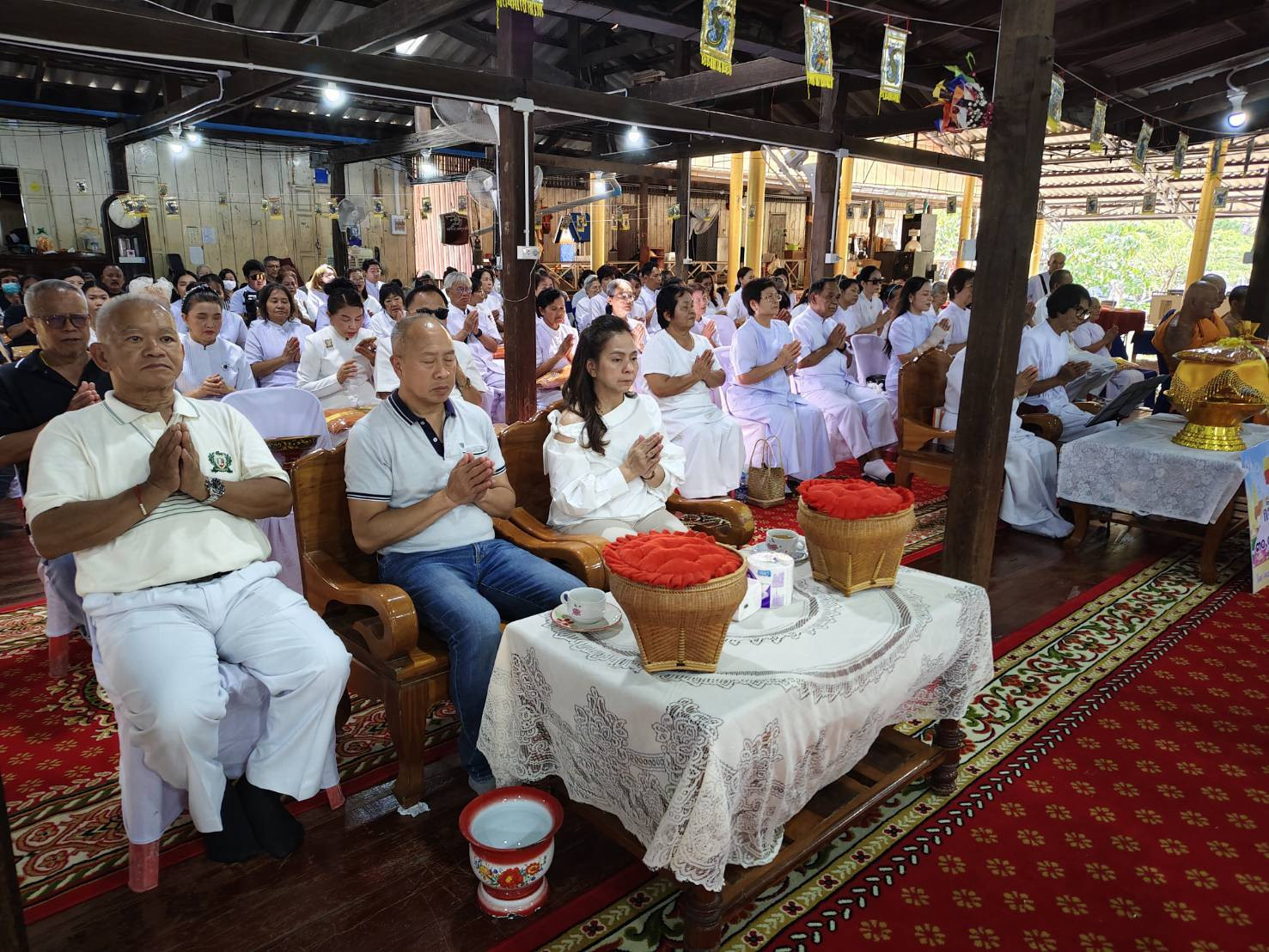 ภาพร่วมพิธีกรรมวัดปากน้ำแขมหนู