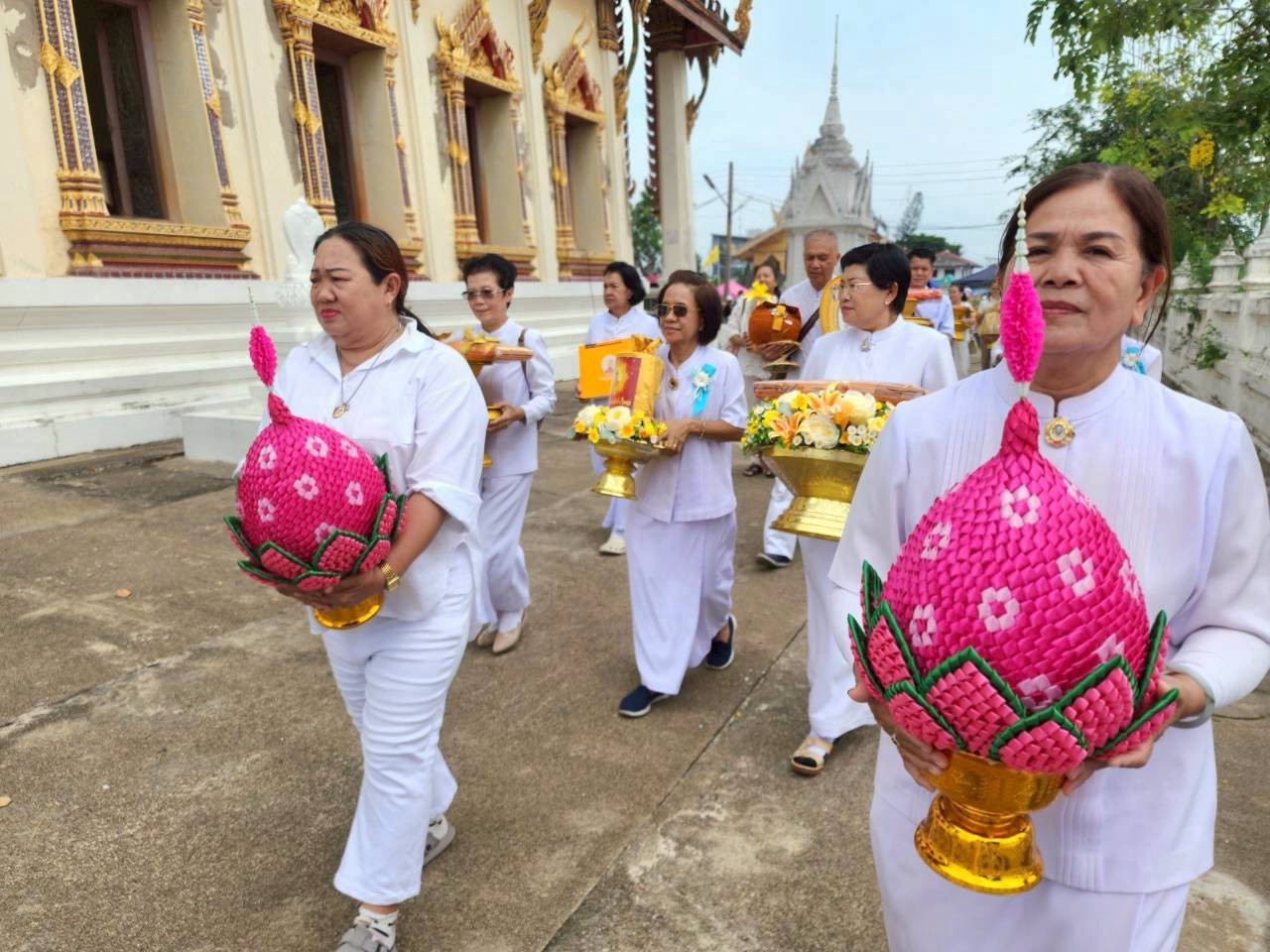 ภาพร่วมพิธีกรรมวัดใหญ่