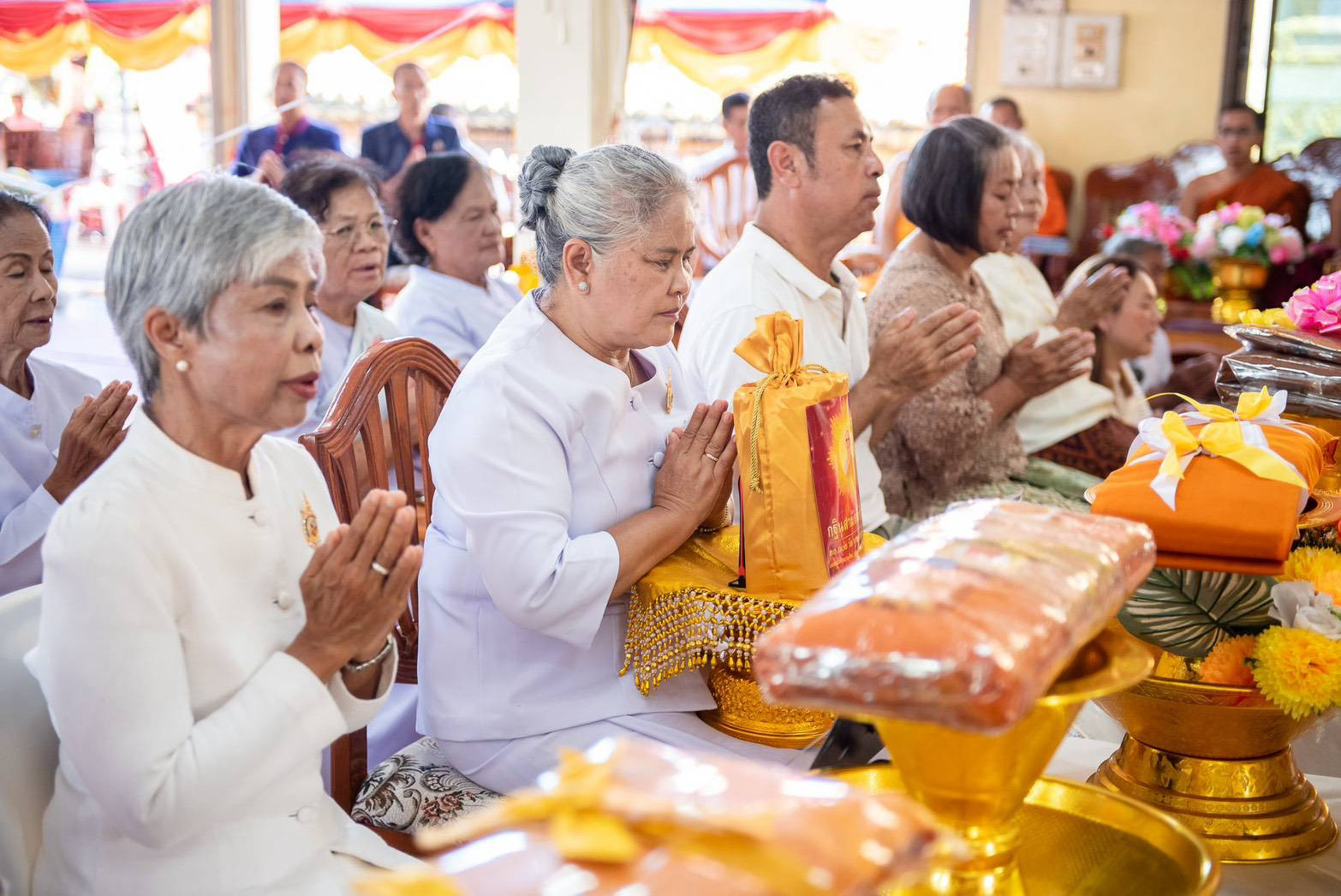 ภาพร่วมพิธีกรรมวัดศรีบัวบาน