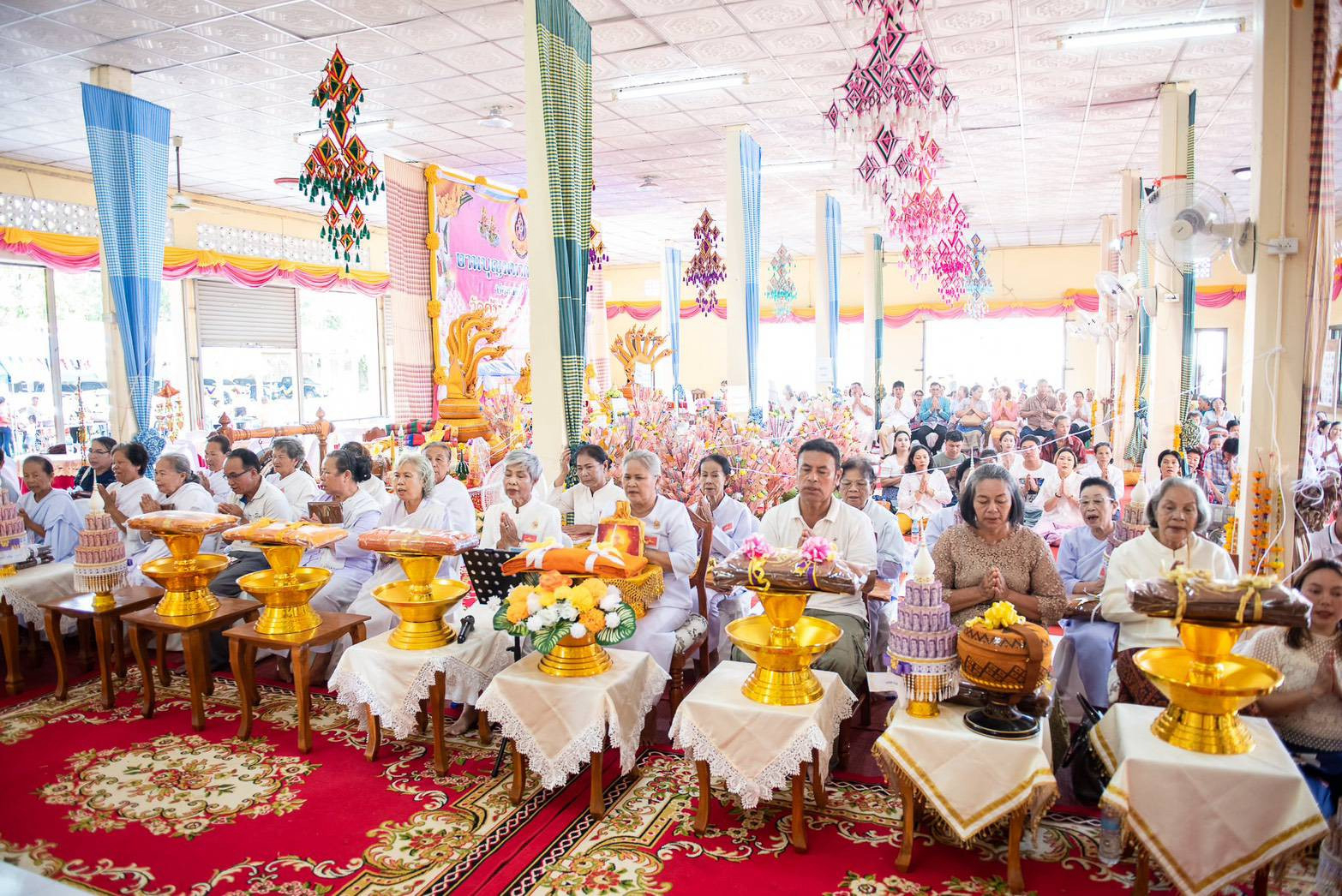 ภาพร่วมพิธีกรรมวัดศรีบัวบาน