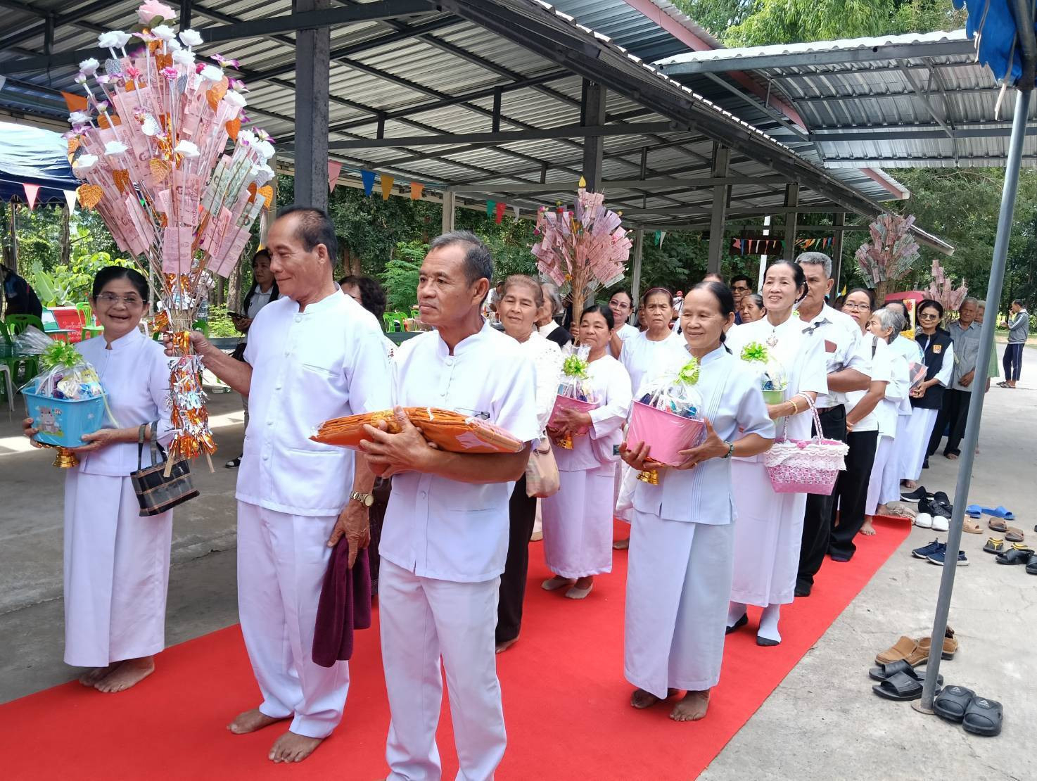 ภาพร่วมพิธีกรรมสำนักสงฆ์ทุ่งทรายงาม