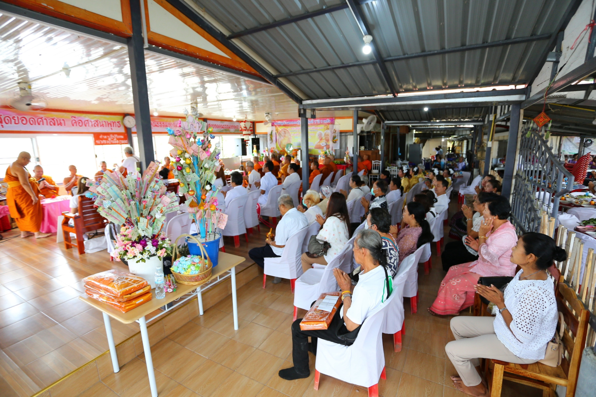 ภาพร่วมพิธีกรรมสำนักปฏิบัติธรรมนาคนิโครธาราม
