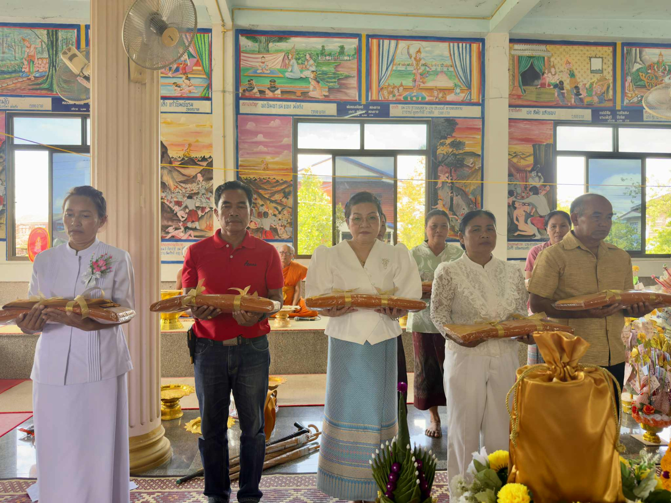 ภาพร่วมพิธีกรรมวัดท่าลี่