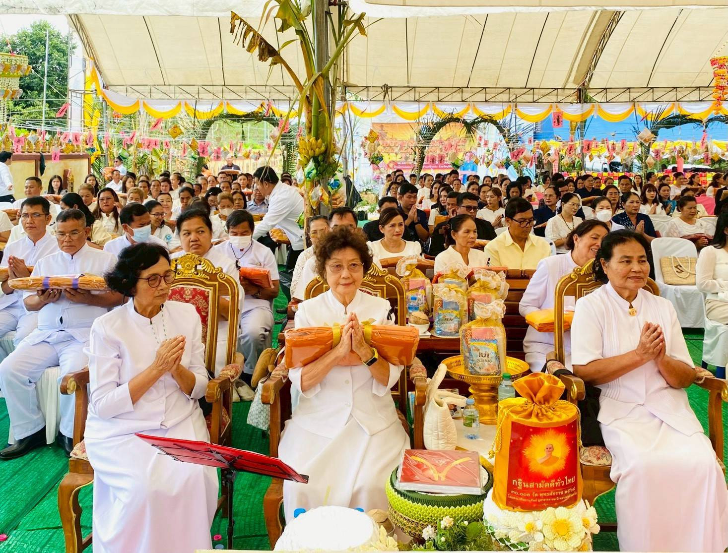 ภาพร่วมพิธีกรรมวัดแสงทองศรัทธาธรรม