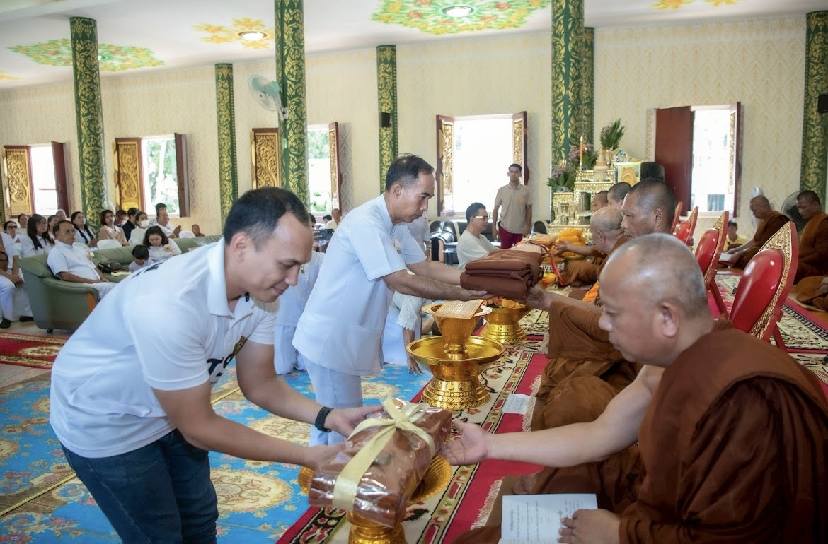 ภาพร่วมพิธีกรรมวัดโนนค่าง