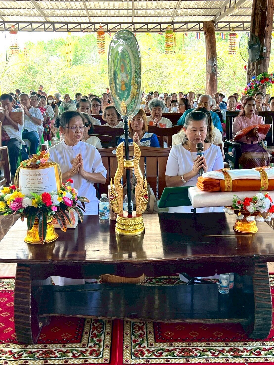 ภาพร่วมพิธีกรรมวัดป่าหิมพานต์