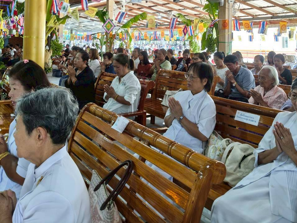 ภาพร่วมพิธีกรรมวัดน้ำขุ่น