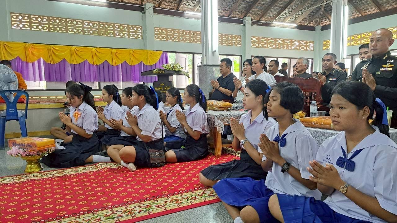 ภาพร่วมพิธีกรรมวัดทับช้าง