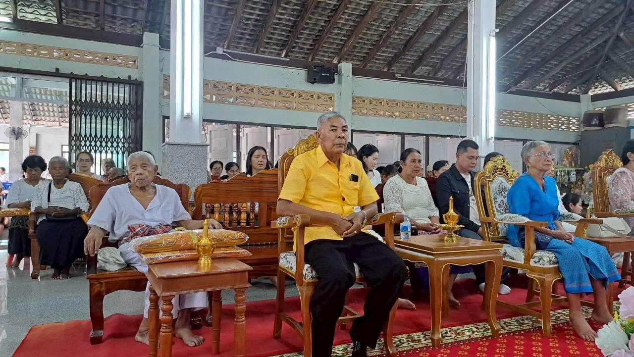 ภาพร่วมพิธีกรรมวัดทับช้าง