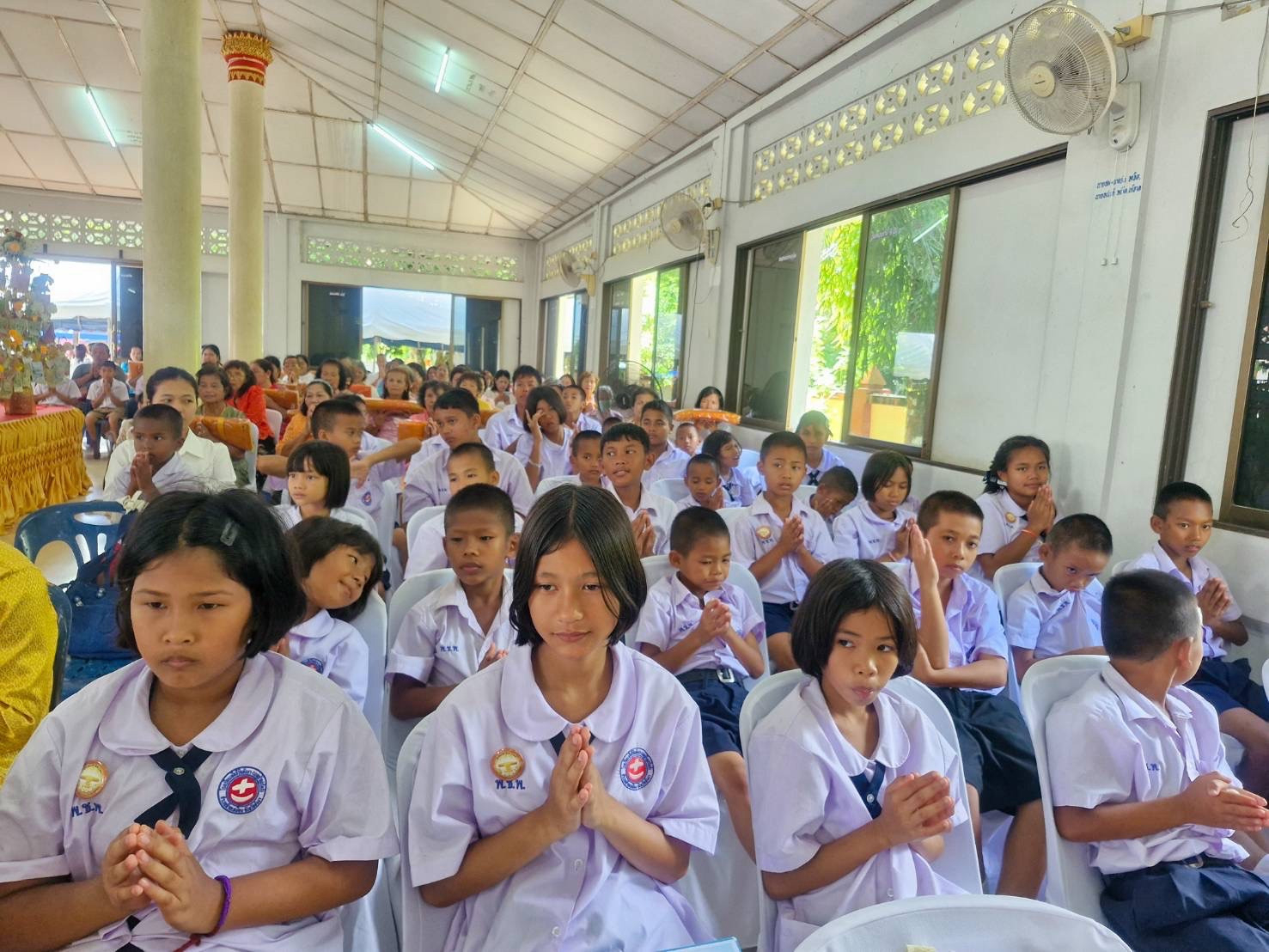ภาพร่วมพิธีกรรมวัดหาดทรายสมบูรณ์