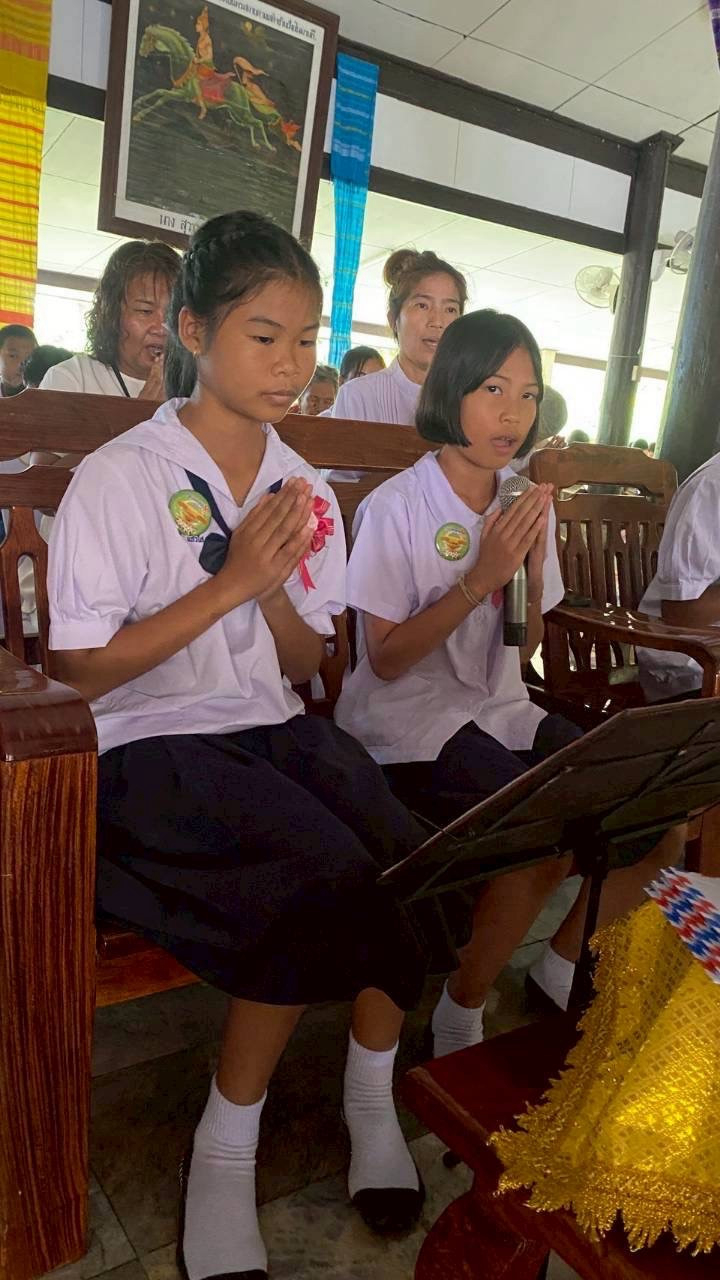 ภาพร่วมพิธีกรรมวัดโต๊ะโมะ