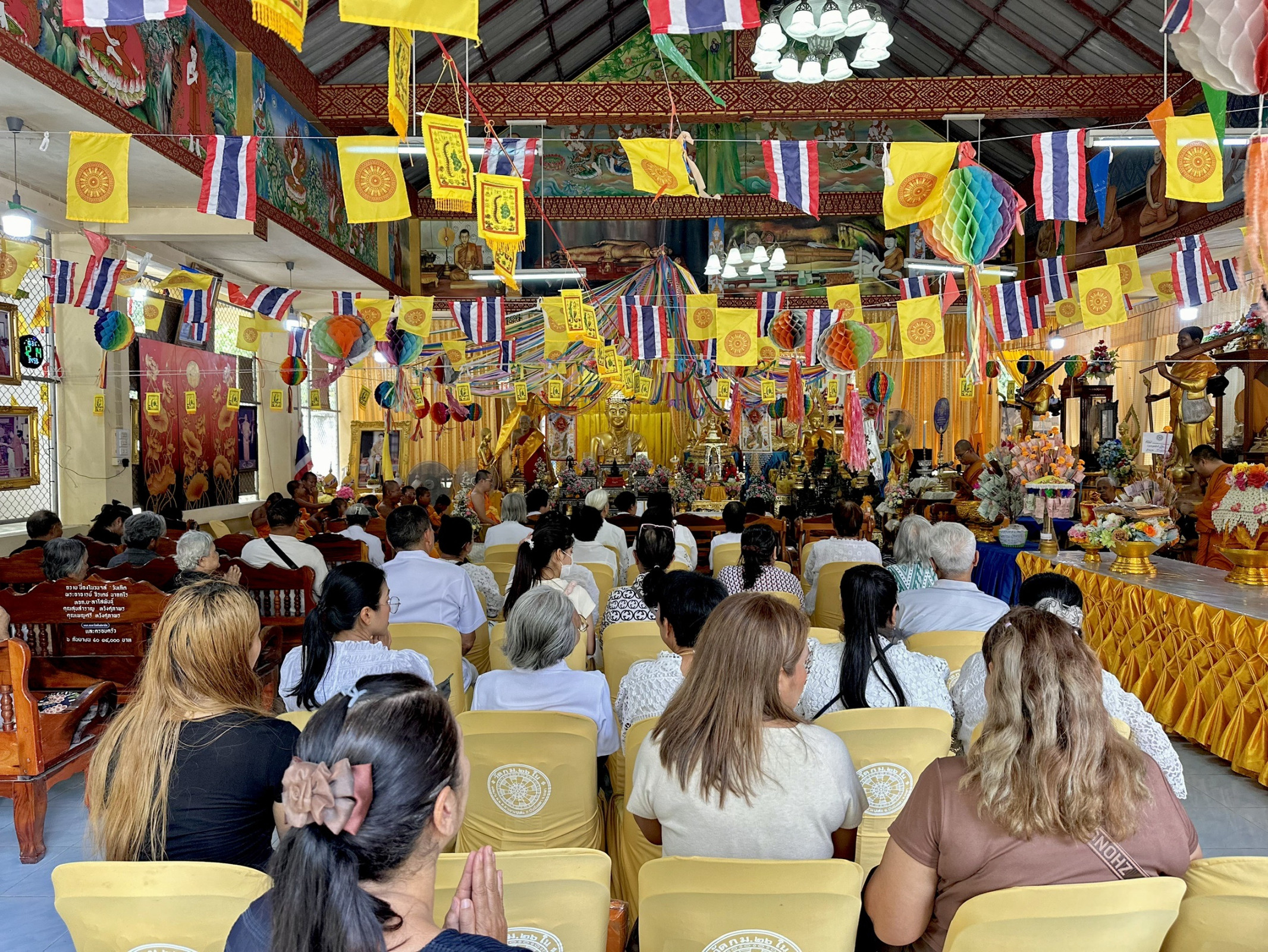 ภาพร่วมพิธีกรรมวัดกม 26 ใน