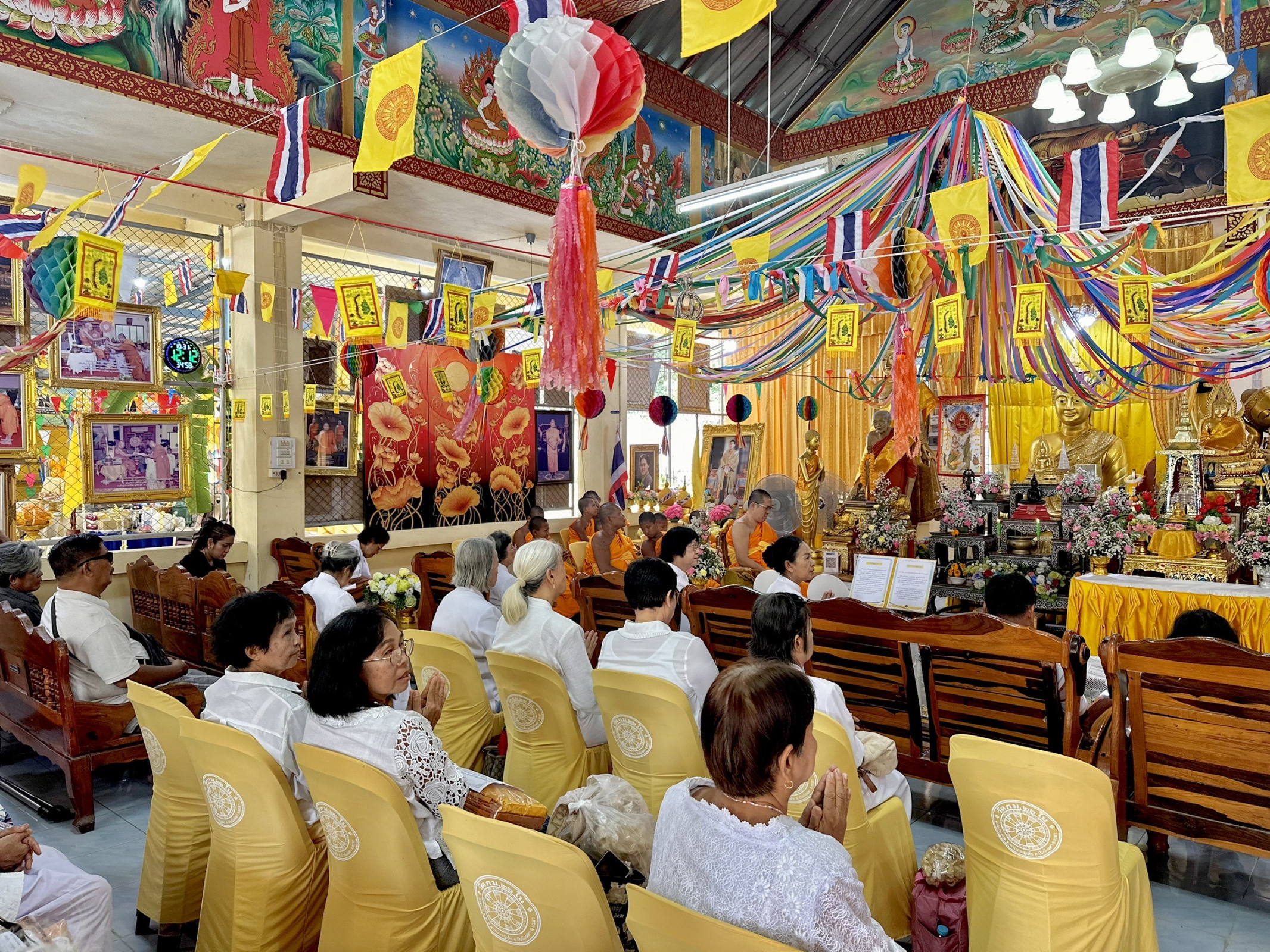 ภาพร่วมพิธีกรรมวัดกม 26 ใน