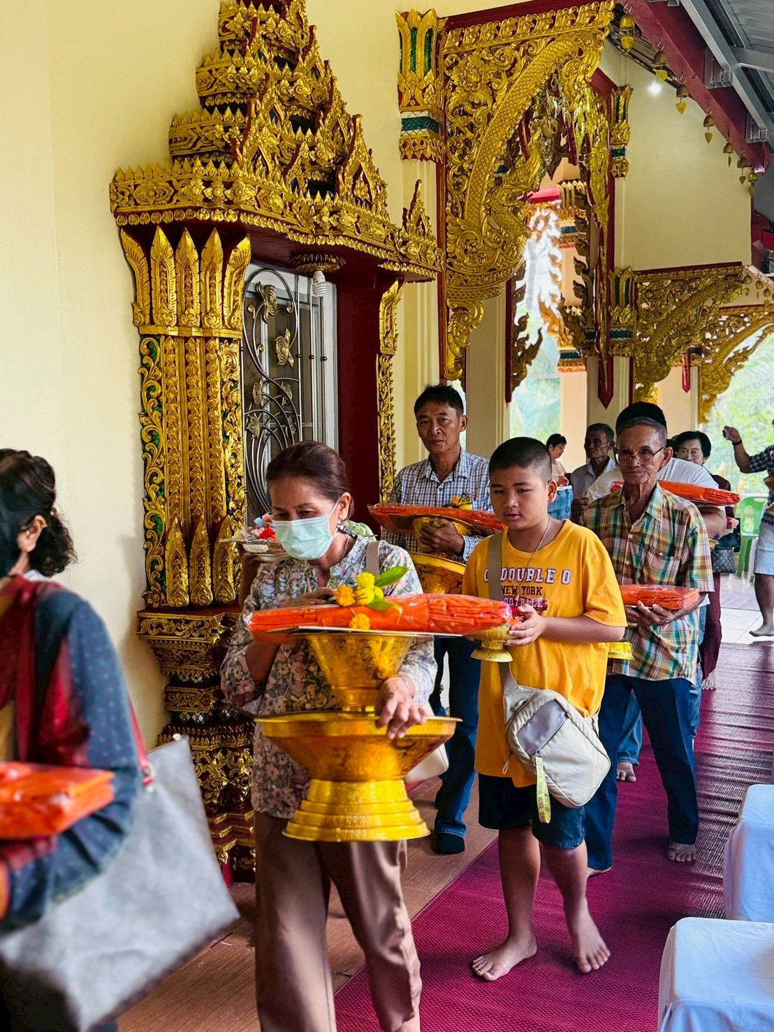 ภาพร่วมพิธีกรรมวัดสันต้นดู่