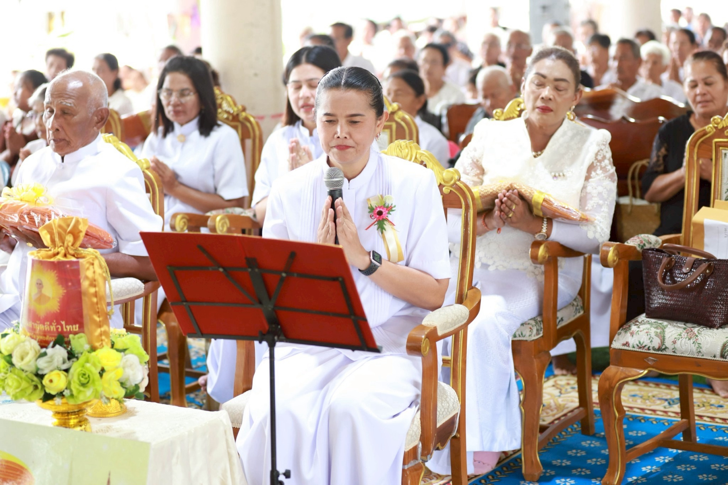 ภาพกล่าวคำถวายกฐินวัดคลองขุด